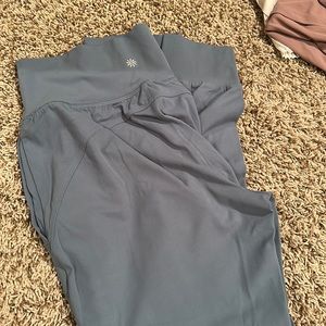 athleta salutation jogger small